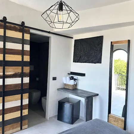 Hotel Black Market Ischia