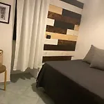 Hotel Black Market