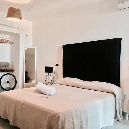 Black Market Hotel