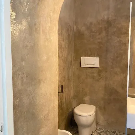 Black Market Искья