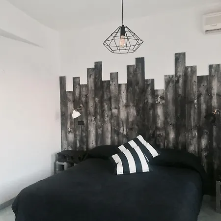 Hotel Black Market 3*