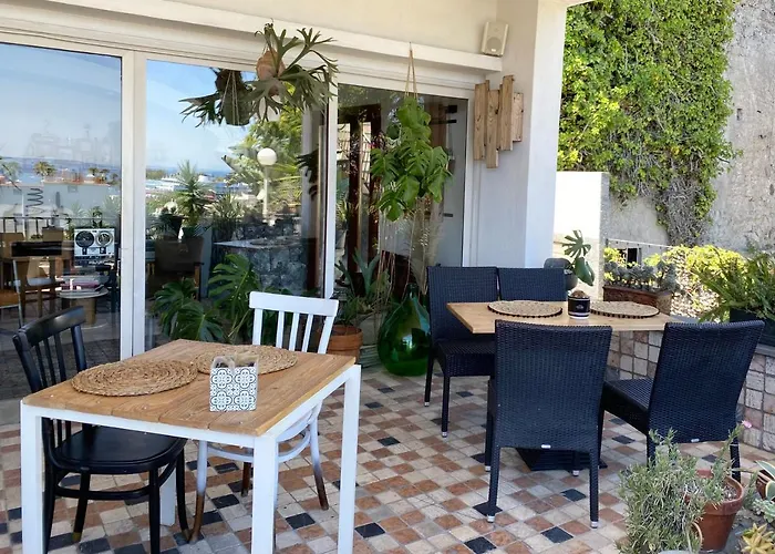 Отель Black Market 3*