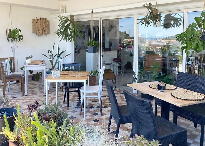 Black Market Искья