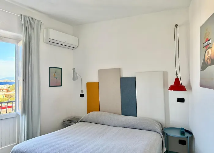 Отель Black Market Искья