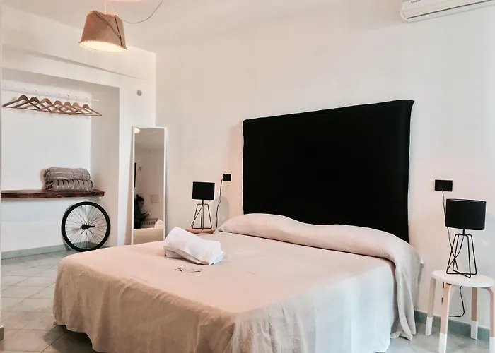 Black Market Отель Искья