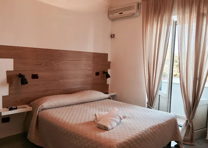 Black Market Отель Искья