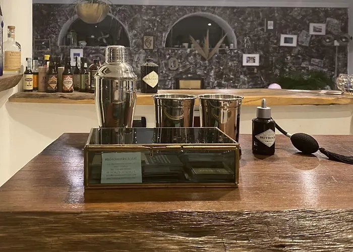 Отель Black Market Искья