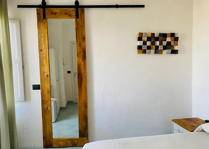 Hotel Black Market 3*